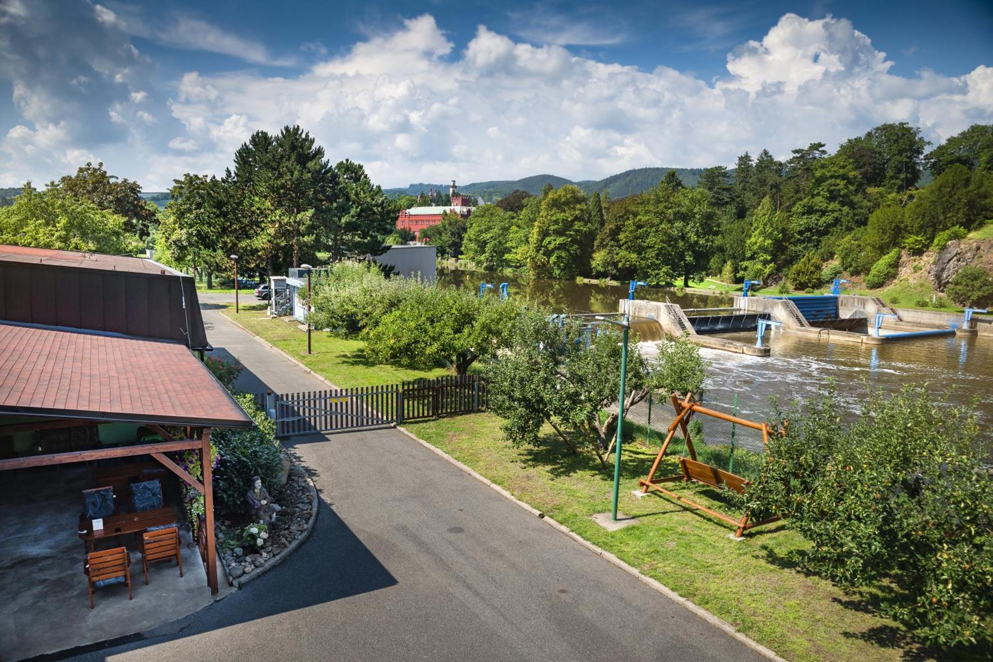 Pension U Jezu Klášterec nad Ohří Exterior foto